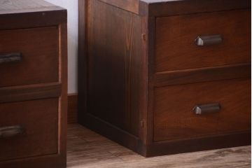 アンティーク家具　和製アンティーク　前面欅材!框が重厚な時代箪笥ローボード(引き出し・ローチェスト)(1)
