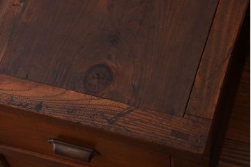 アンティーク家具　和製アンティーク　前面欅材!框が重厚な時代箪笥ローボード(引き出し・ローチェスト)(2)