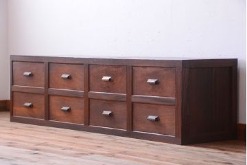 アンティーク家具　和製アンティーク　前面欅材!框が重厚な時代箪笥ローボード(引き出し・ローチェスト)(2)