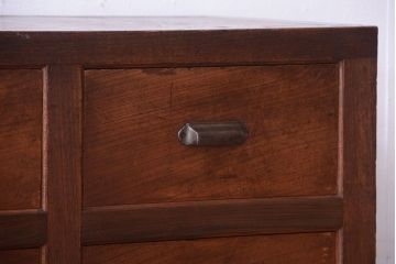 アンティーク家具　和製アンティーク　前面欅材!框が重厚な時代箪笥ローボード(引き出し・ローチェスト)(2)