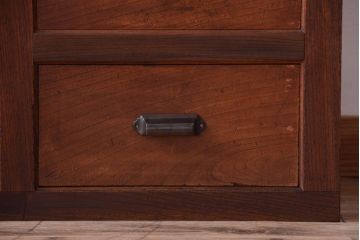 アンティーク家具　和製アンティーク　前面欅材!框が重厚な時代箪笥ローボード(引き出し・ローチェスト)(2)