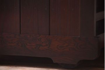 中古　民芸家具　総欅材!重厚な車箪笥(帳場箪笥)