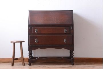 アンティーク家具　イギリスアンティーク　オーク材!ツイストレッグライティングビューロー(デスク)