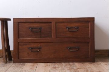 アンティーク家具　和製アンティーク　前面欅材!框が重厚な時代箪笥ローボード(引き出し・ローチェスト)(3)