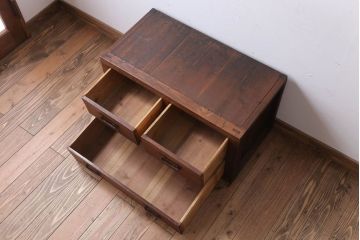 アンティーク家具　和製アンティーク　前面欅材!框が重厚な時代箪笥ローボード(引き出し・ローチェスト)(3)