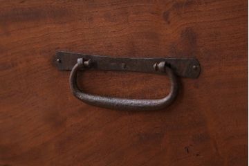 アンティーク家具　和製アンティーク　前面欅材!框が重厚な時代箪笥ローボード(引き出し・ローチェスト)(3)