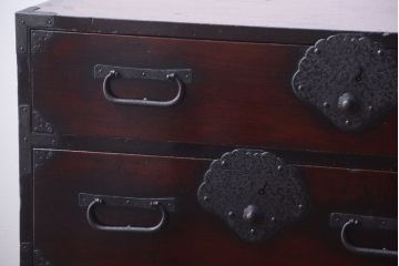 アンティーク家具　古民具・骨董　明治期　前面栗材!アンティーク衣装箪笥(時代箪笥)