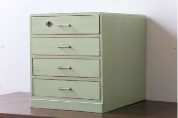 アンティーク家具　アンティークペイント　小ぶりでかわいい小引き出し