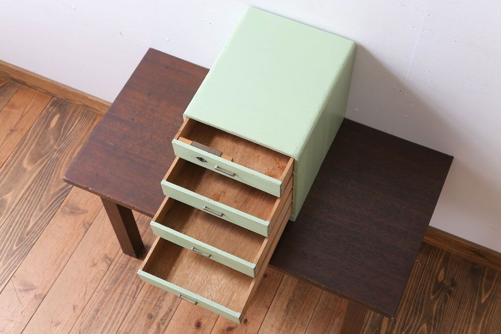 アンティーク家具　アンティークペイント　小ぶりでかわいい小引き出し