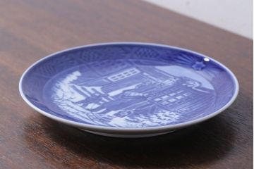 アンティーク雑貨　中古　ROYAL COPENHAGEN(ロイヤルコペンハーゲン)　イヤープレート　1994年