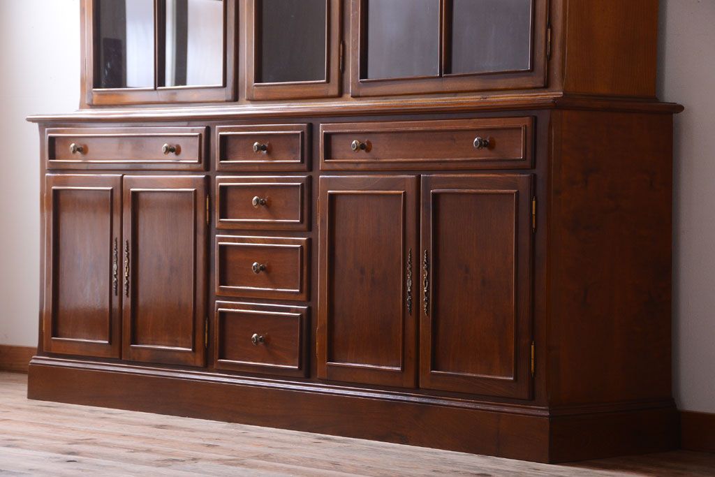 中古　VAROSA VALENTI(バロッサ バレンティ)　ライト付き特大キャビネット(カップボード)