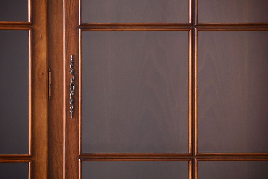 中古　VAROSA VALENTI(バロッサ バレンティ)　ライト付き特大キャビネット(カップボード)