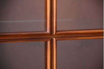 中古　VAROSA VALENTI(バロッサ バレンティ)　ライト付き特大キャビネット(カップボード)