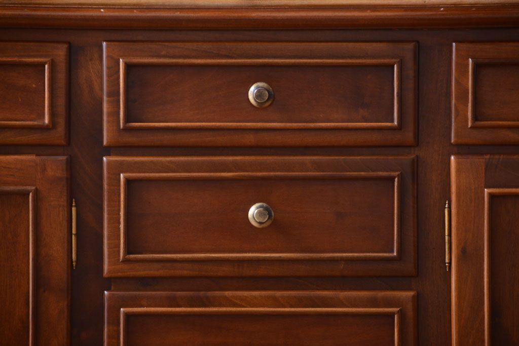 中古　VAROSA VALENTI(バロッサ バレンティ)　ライト付き特大キャビネット(カップボード)