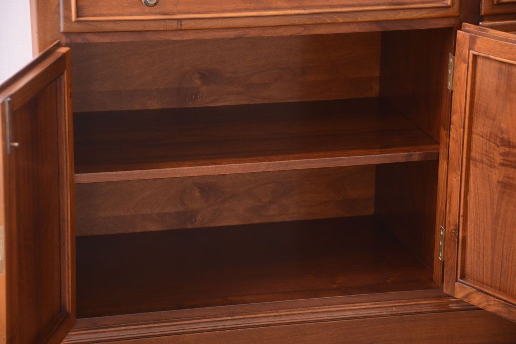 中古　VAROSA VALENTI(バロッサ バレンティ)　ライト付き特大キャビネット(カップボード)