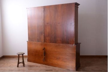 中古　VAROSA VALENTI(バロッサ バレンティ)　ライト付き特大キャビネット(カップボード)