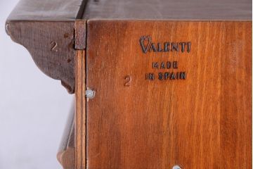 中古　VAROSA VALENTI(バロッサ バレンティ)　ライト付き特大キャビネット(カップボード)