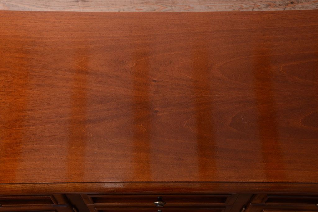 中古　VAROSA VALENTI(バロッサ バレンティ)　ライト付き特大キャビネット(カップボード)