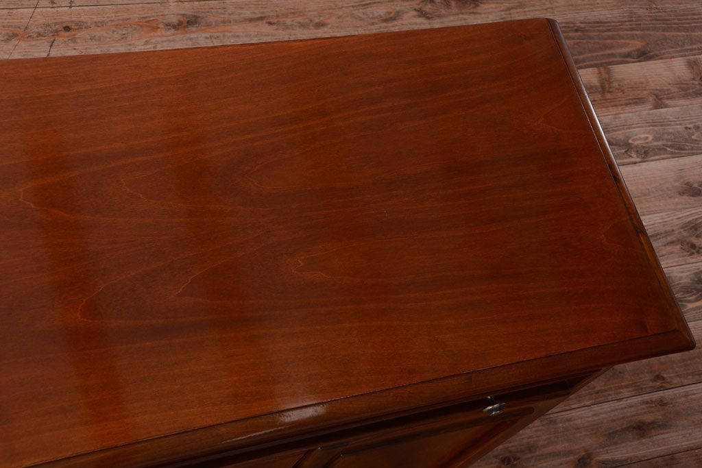 中古　VAROSA VALENTI(バロッサ バレンティ)　ライト付き特大キャビネット(カップボード)