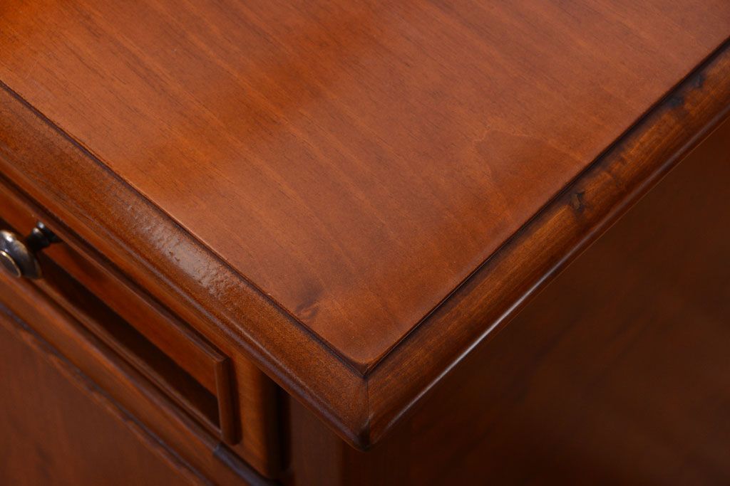 中古　VAROSA VALENTI(バロッサ バレンティ)　ライト付き特大キャビネット(カップボード)