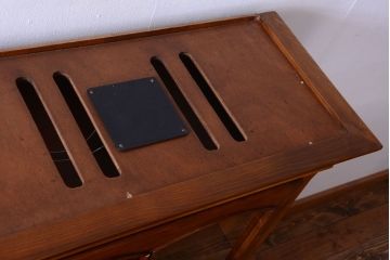 中古　VAROSA VALENTI(バロッサ バレンティ)　ライト付き特大キャビネット(カップボード)