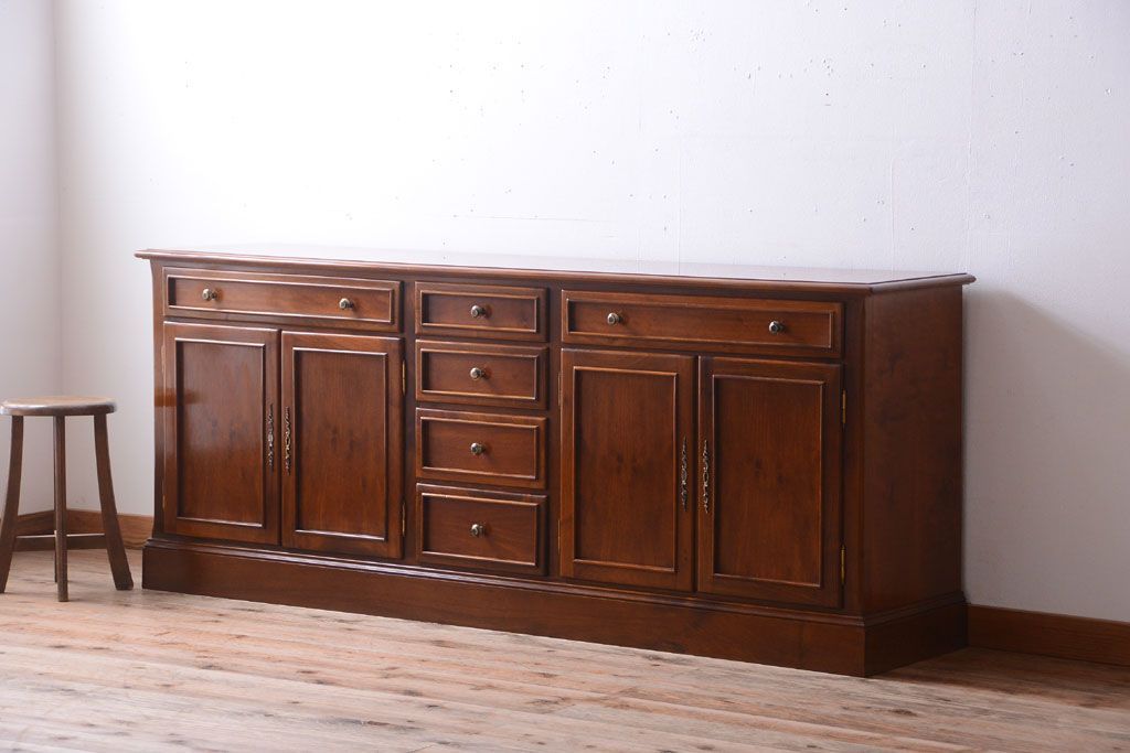 中古　VAROSA VALENTI(バロッサ バレンティ)　ライト付き特大キャビネット(カップボード)