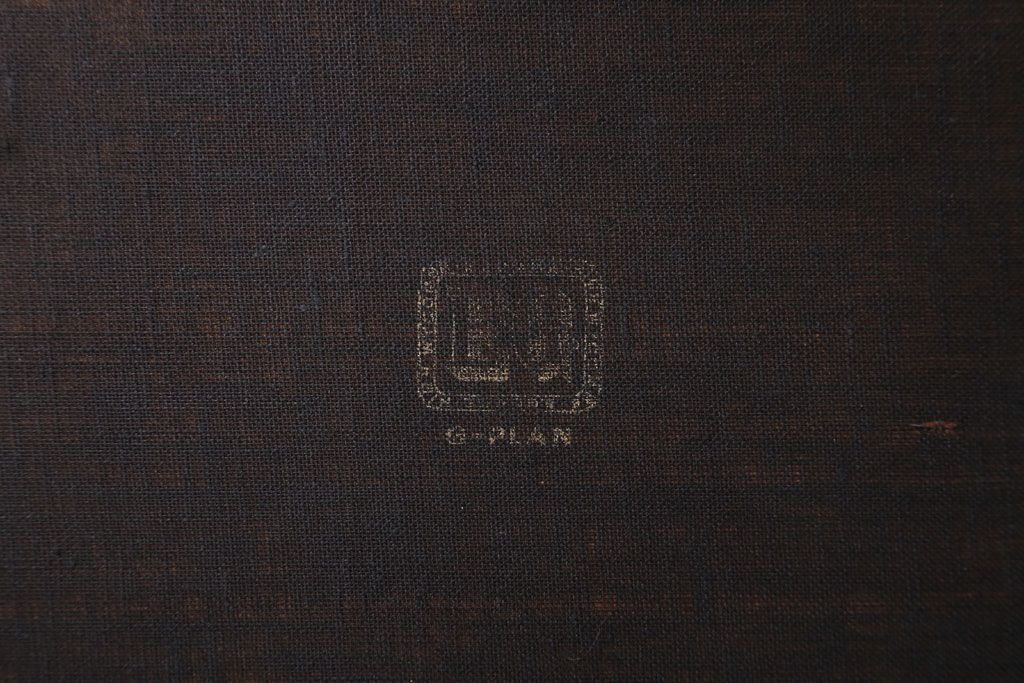 ヴィンテージ家具　北欧ビンテージ　G-PLAN(ジープラン)　シンプルなチェア