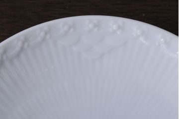アンティーク雑貨　中古　ROYAL COPENHAGEN(ロイヤルコペンハーゲン)　WHITE FLUTED HALF LACE(ホワイトフルーテッド・ハーフレース) カップ&ソーサー2客セット(洋食器)