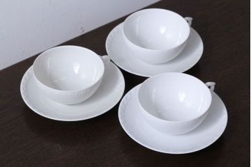 アンティーク雑貨　中古　ROYAL COPENHAGEN(ロイヤルコペンハーゲン)　WHITE FLUTED HALF LACE(ホワイトフルーテッド・ハーフレース) カップ&ソーサー3客セット(洋食器)
