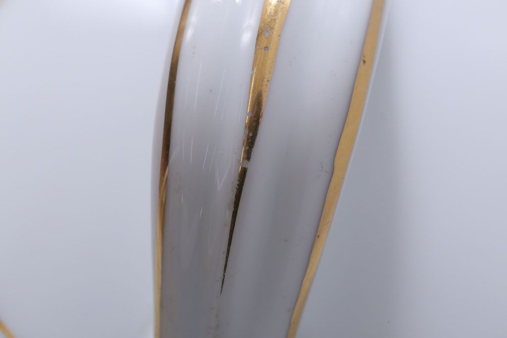 アンティーク雑貨　中古　ノリタケ(Noritake)　シェイプが美しい白いポット(洋食器)