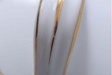 アンティーク雑貨　中古　ノリタケ(Noritake)　シェイプが美しい白いポット(洋食器)