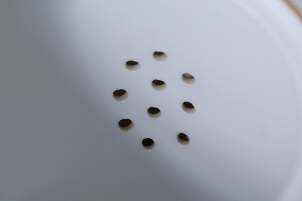 アンティーク雑貨　中古　ノリタケ(Noritake)　シェイプが美しい白いポット(洋食器)