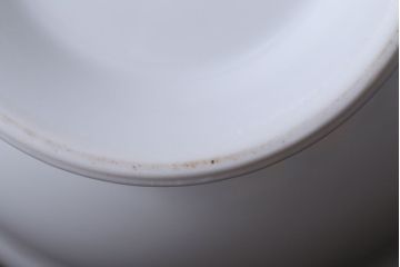 アンティーク雑貨　中古　ノリタケ(Noritake)　シェイプが美しい白いポット(洋食器)
