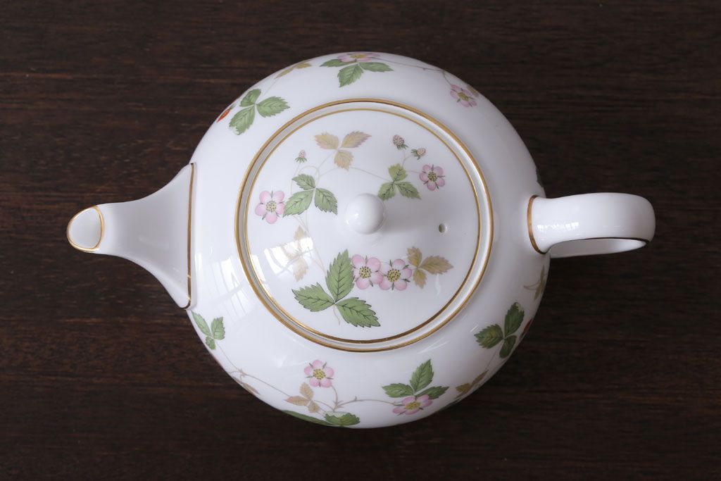 アンティーク雑貨　中古　イギリスWedgwood(ウェッジウッド) ワイルドストロベリー　ポット(洋食器)