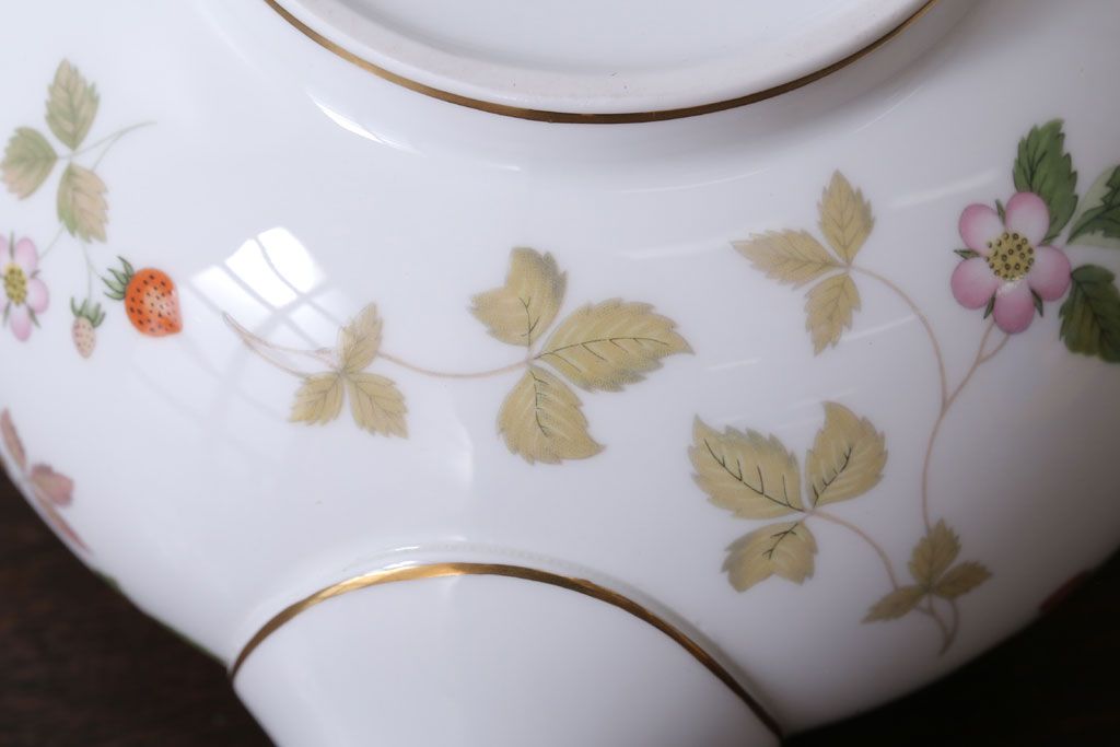 アンティーク雑貨　中古　イギリスWedgwood(ウェッジウッド) ワイルドストロベリー　ポット(洋食器)