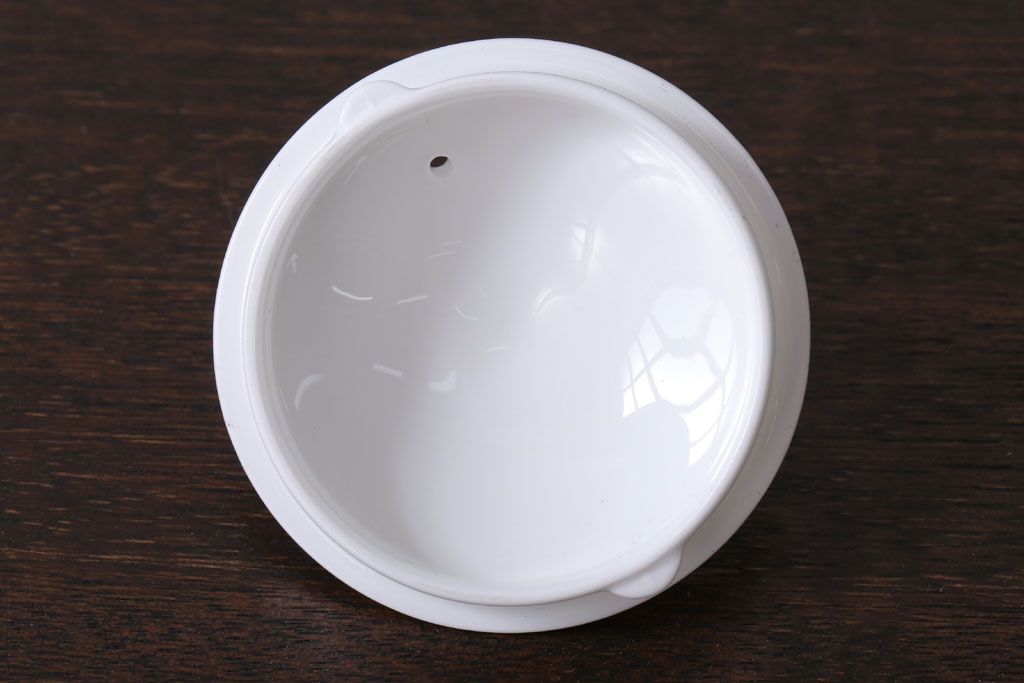 アンティーク雑貨　中古　イギリスWedgwood(ウェッジウッド) ワイルドストロベリー　ポット(洋食器)