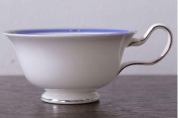 アンティーク雑貨　中古　イギリスWedgwood(ウェッジウッド)　キングスブリッジ　カップ&ソーサー2客セット(洋食器)