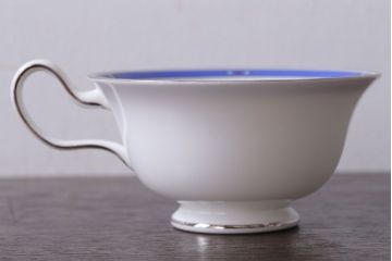 アンティーク雑貨　中古　イギリスWedgwood(ウェッジウッド)　キングスブリッジ　カップ&ソーサー2客セット(洋食器)
