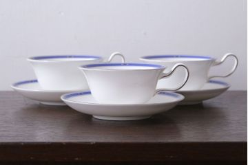 アンティーク雑貨　中古　イギリスWedgwood(ウェッジウッド)　キングスブリッジ　カップ&ソーサー3客セット(洋食器)