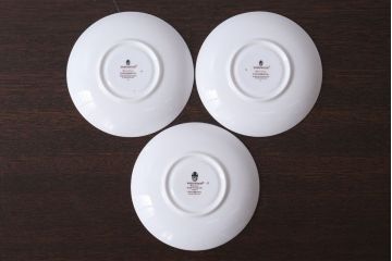 アンティーク雑貨　中古　イギリスWedgwood(ウェッジウッド)　キングスブリッジ　カップ&ソーサー3客セット(洋食器)