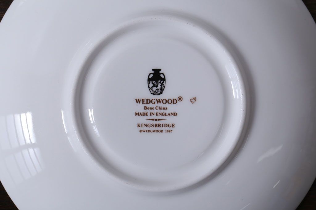 アンティーク雑貨　中古　イギリスWedgwood(ウェッジウッド)　キングスブリッジ　カップ&ソーサー3客セット(洋食器)