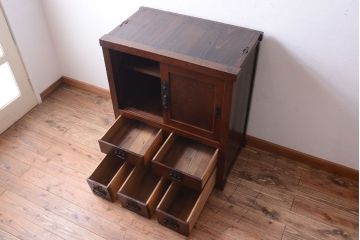 アンティーク家具　古民具・骨董　明治期　隠し付き!前面欅玉杢材のアンティーク帳場箪笥