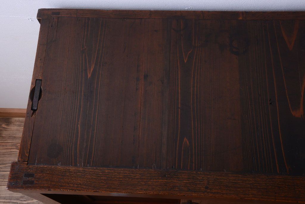 アンティーク家具　古民具・骨董　明治期　隠し付き!前面欅玉杢材のアンティーク帳場箪笥
