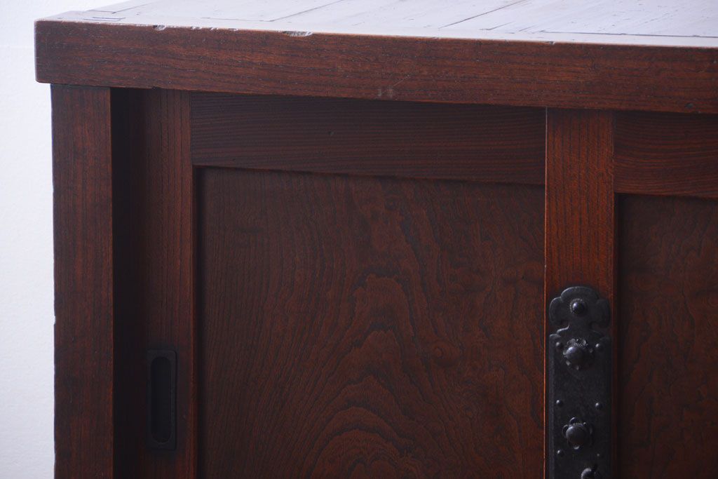 アンティーク家具　古民具・骨董　明治期　隠し付き!前面欅玉杢材のアンティーク帳場箪笥