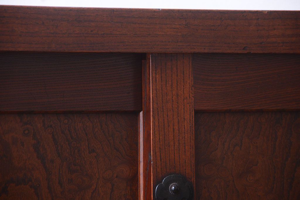 アンティーク家具　古民具・骨董　明治期　隠し付き!前面欅玉杢材のアンティーク帳場箪笥