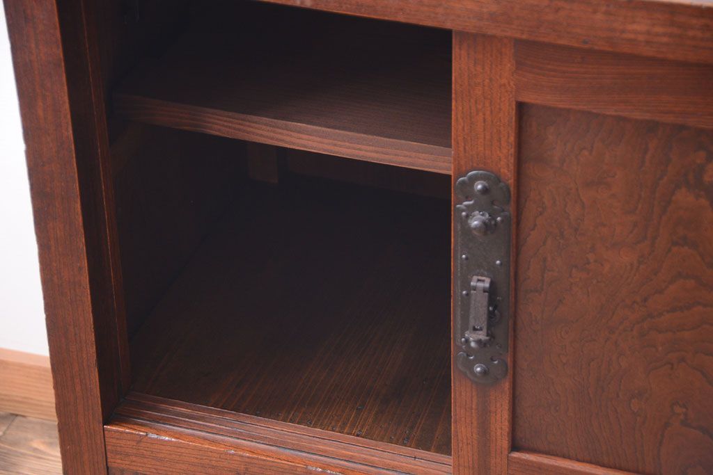 アンティーク家具　古民具・骨董　明治期　隠し付き!前面欅玉杢材のアンティーク帳場箪笥