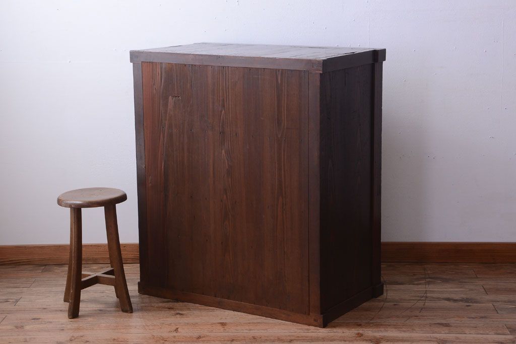 アンティーク家具　古民具・骨董　明治期　隠し付き!前面欅玉杢材のアンティーク帳場箪笥