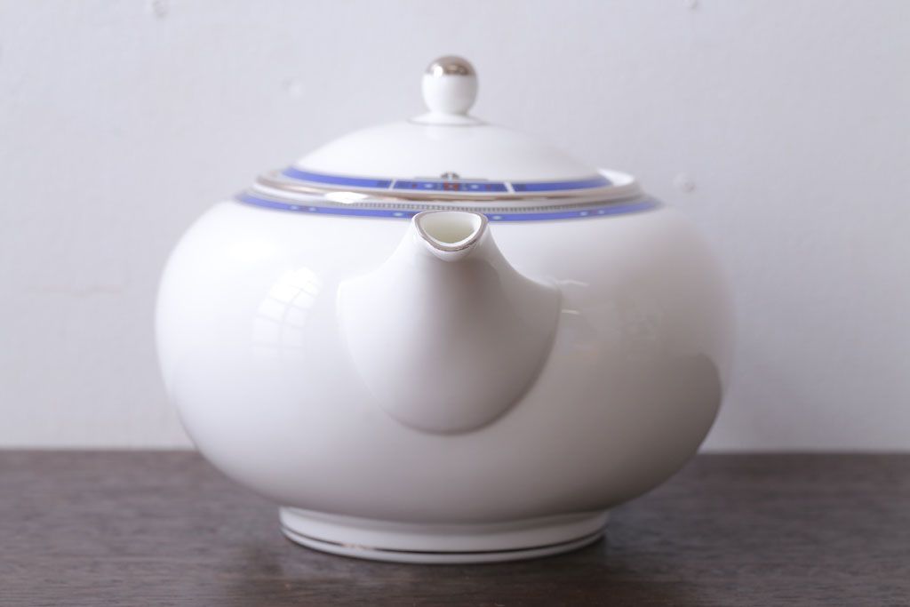 アンティーク雑貨　中古　イギリスWedgwood(ウェッジウッド)　キングスブリッジ　ポット(洋食器)
