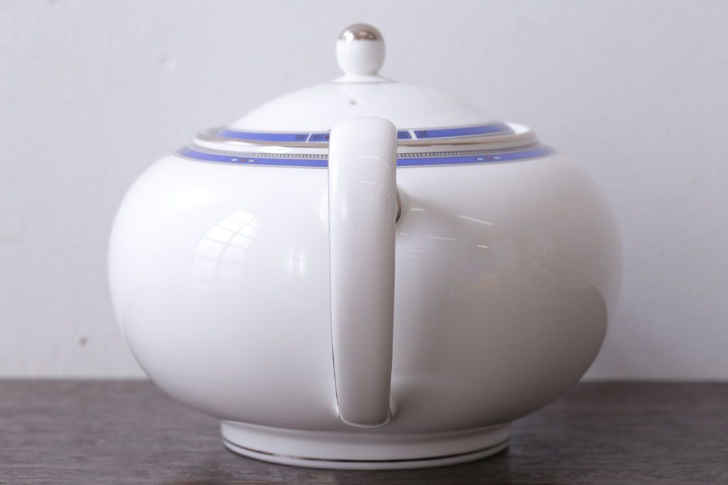 アンティーク雑貨　中古　イギリスWedgwood(ウェッジウッド)　キングスブリッジ　ポット(洋食器)