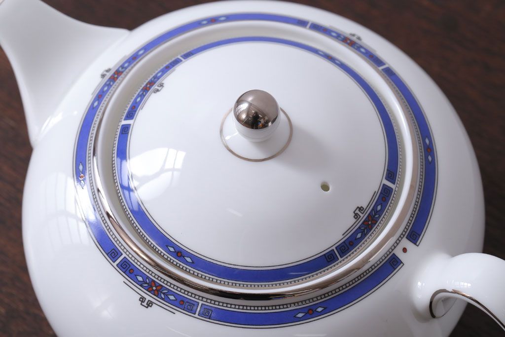 アンティーク雑貨　中古　イギリスWedgwood(ウェッジウッド)　キングスブリッジ　ポット(洋食器)